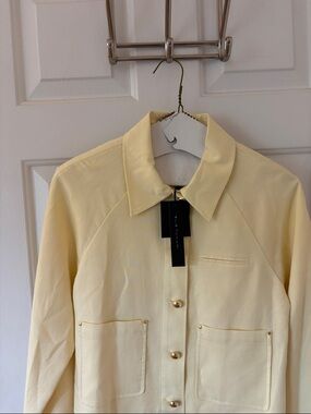 Elie Tahari: Soft Yellow Button-Up Jacket with Front Pockets